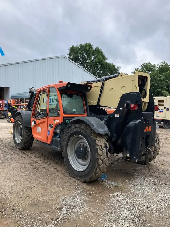 2019 JLG 1055 Forklift