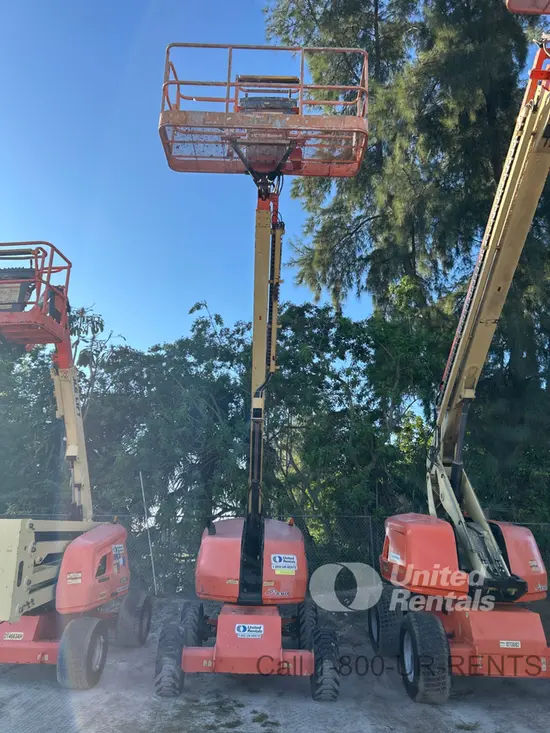 2017 JLG 400S Boom Lift