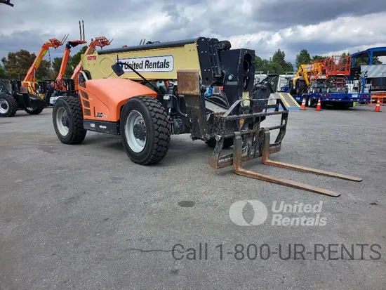 2019 JLG 1055 Forklift