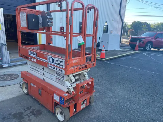 2019 Snorkel S3219E Scissor Lift