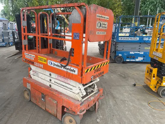 2019 Snorkel S3219E Scissor Lift