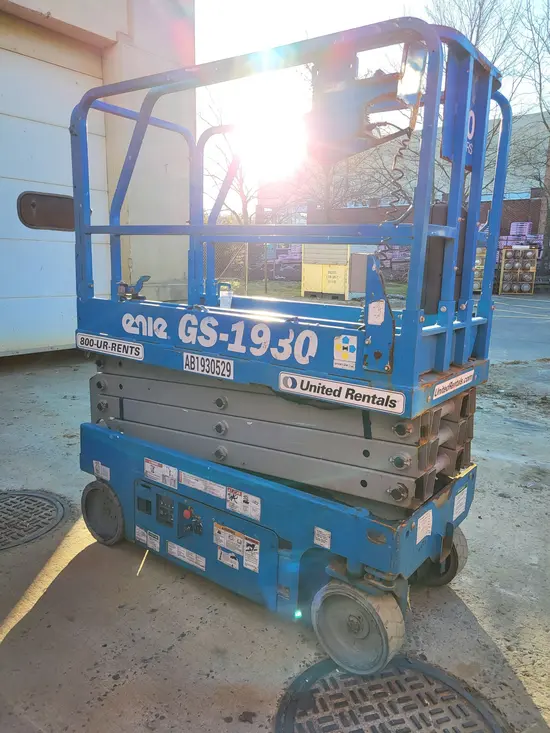 2016 Genie GS-1930 Scissor Lift