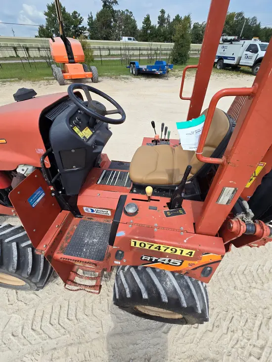 2018 Ditch Witch RT45 Trencher