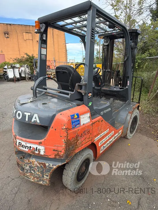 2019 Toyota 8FGU25 Warehouse Forklift