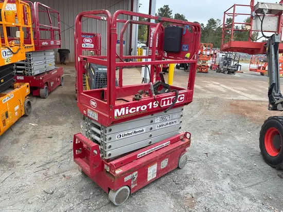 2019 MEC MICRO 19 Scissor Lift