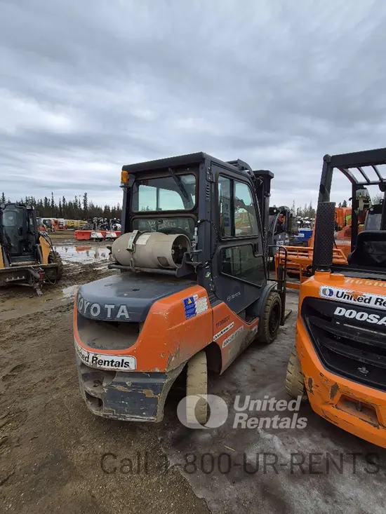 2019 Toyota 8FGU30 Warehouse Forklift