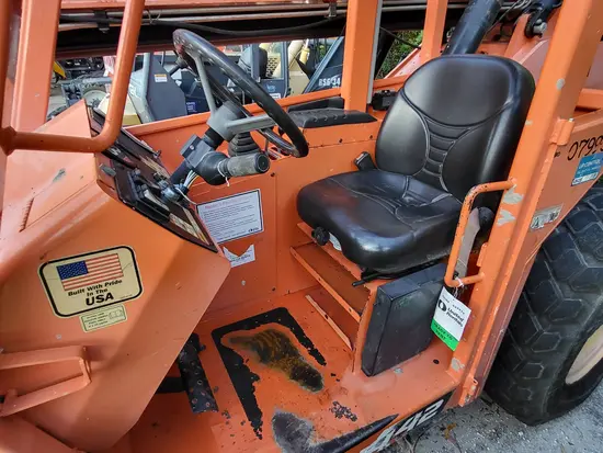 2017 SKYTRAK 6042 Forklift
