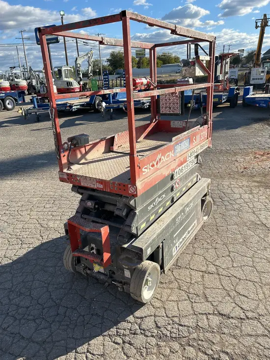 2017 Skyjack SJIII3219 Scissor Lift