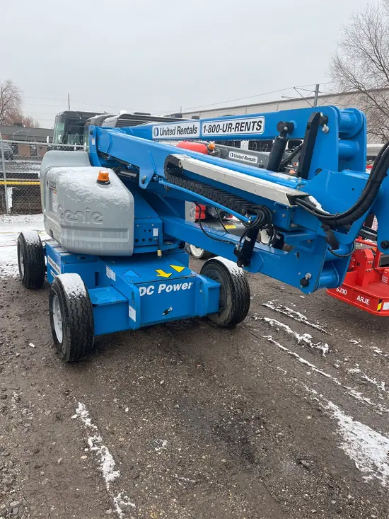2016 Genie Z-45/25J DC Articulating Boom Lift