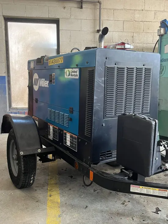 2022 Miller Welders Big Blue 300R Welder