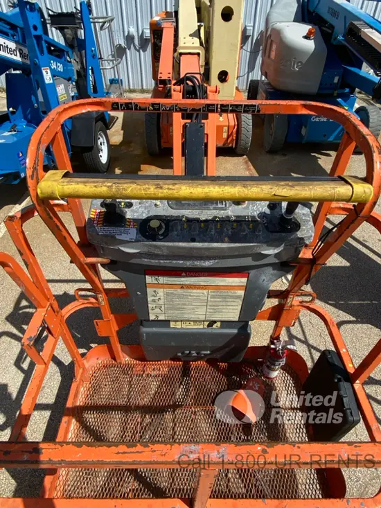 2019 JLG E400AJPN Articulating Boom Lift