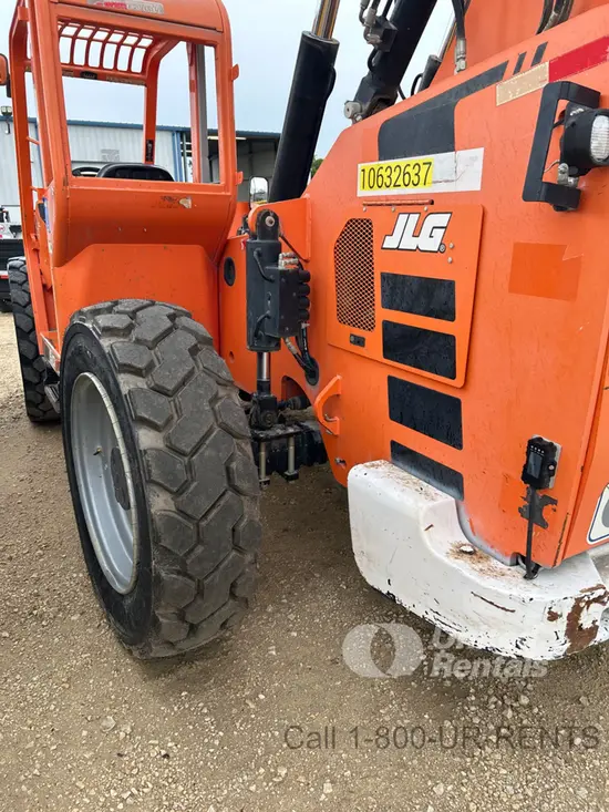 2017 SKYTRAK 6042 Forklift
