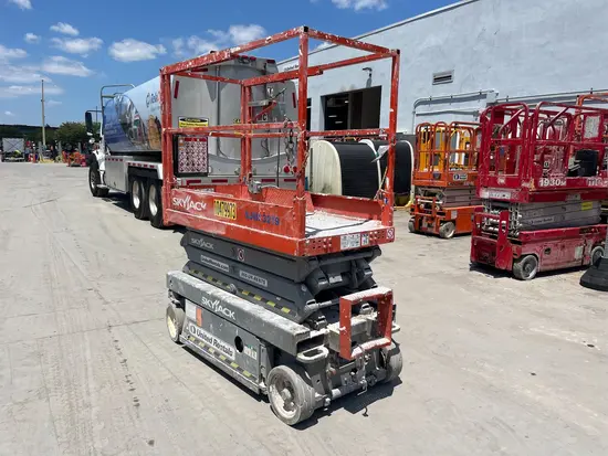 2016 Skyjack SJIII3219 Scissor Lift