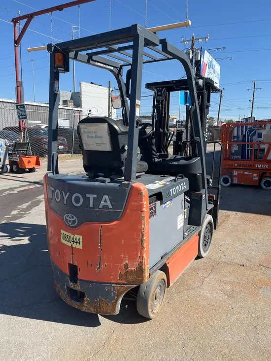 2018 Toyota 8FBCU25 Warehouse Forklift