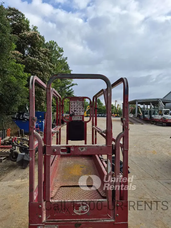 2019 MEC MICRO 26 Scissor Lift