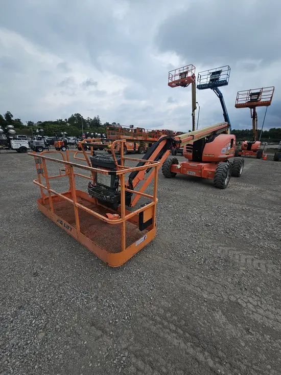 2017 JLG 600AJ Articulating Boom Lift
