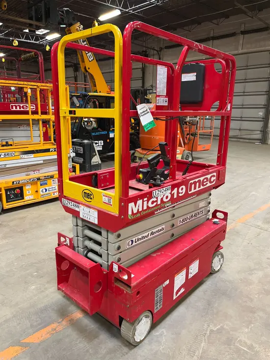 2021 MEC MICRO 19 Scissor Lift
