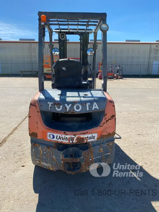 2018 Toyota 8FDU30 Warehouse Forklift