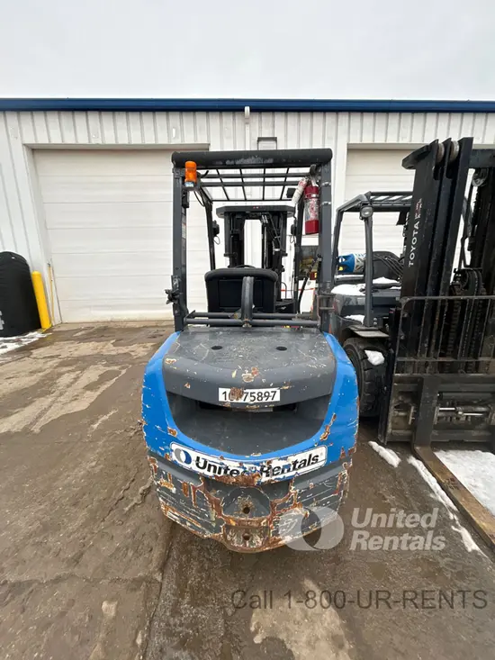 2018 Toyota 8FGU30 Warehouse Forklift