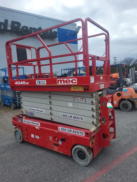 2017 MEC 4046SE Scissor Lift