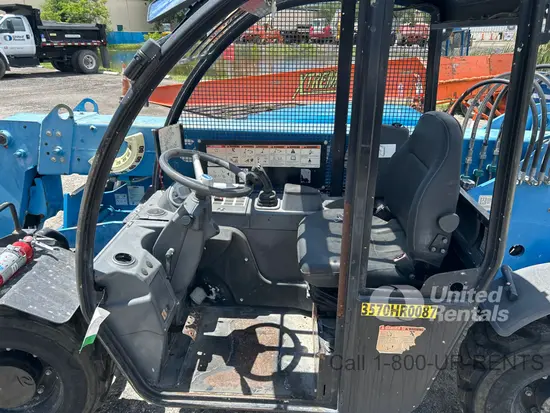 2017 Genie GTH-5519 Forklift