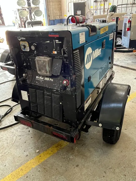 2022 Miller Welders Big Blue 300R Welder