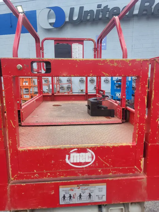 2017 MEC 4046SE Scissor Lift