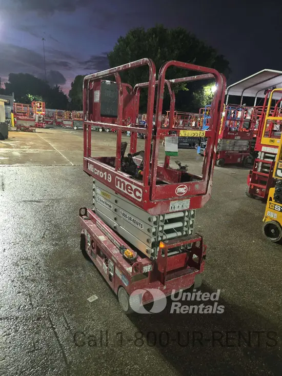 2018 MEC MICRO 19 Scissor Lift