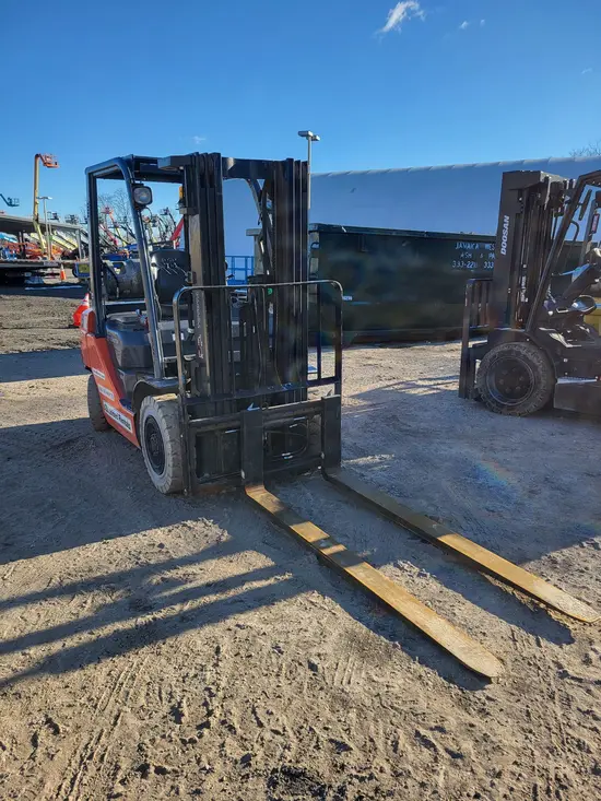 2019 Toyota 8FGU25 Warehouse Forklift