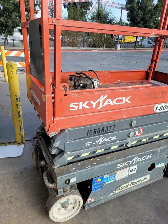 2017 Skyjack SJIII3219 Scissor Lift