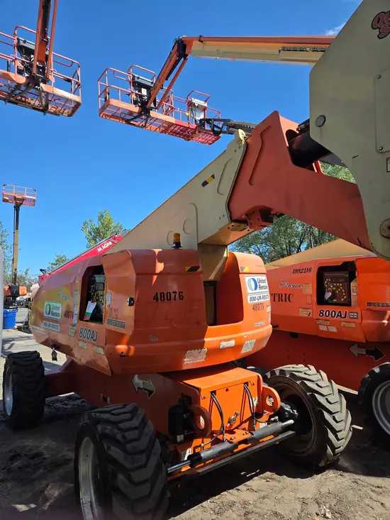 2017 JLG 800AJ Articulating Boom Lift