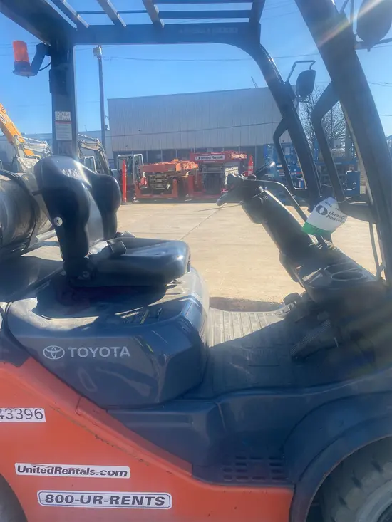 2019 Toyota 8FGU25 Warehouse Forklift