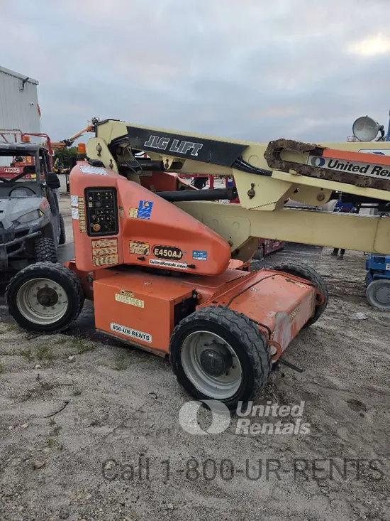 2018 JLG E450AJ Articulating Boom Lift