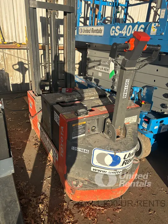 2016 Toyota 6BWC20 Warehouse Forklift