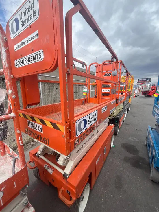 2018 Snorkel S3219E Scissor Lift