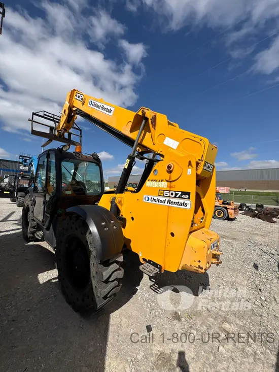 2017 SKYTRAK 8042 Forklift