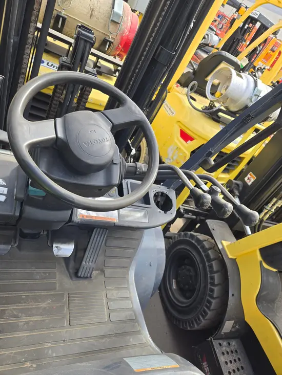 2019 Toyota 8FGU25 Warehouse Forklift