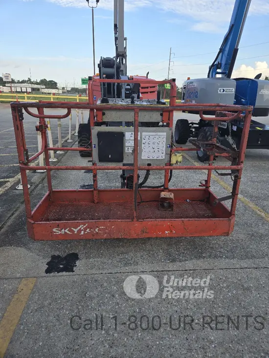 2017 Skyjack SJ46AJ Articulating Boom Lift
