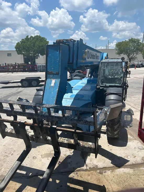2017 Genie GTH-1056 Forklift