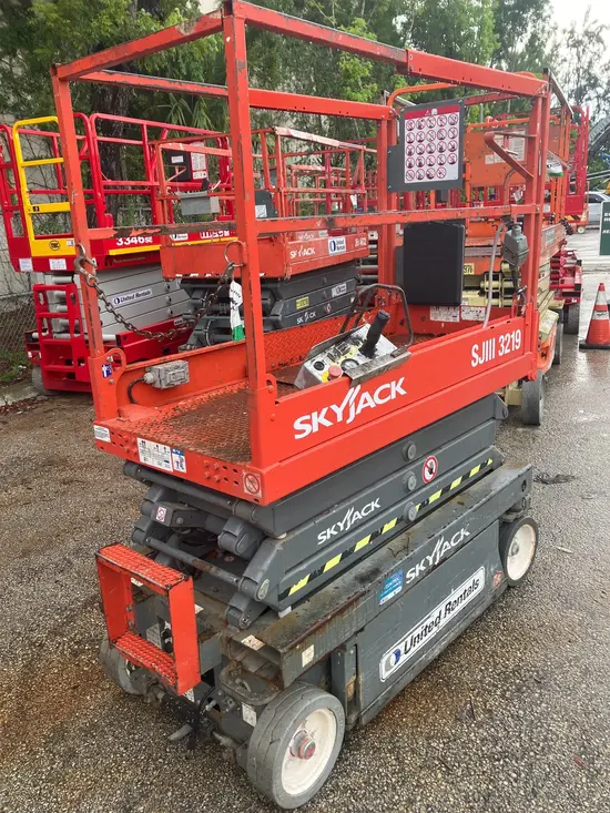 2016 Skyjack SJIII3219 Scissor Lift