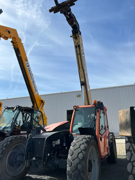 2017 JLG 742 Forklift