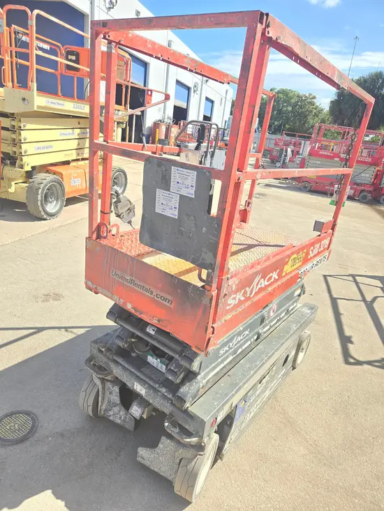 2018 Skyjack SJIII3219 Scissor Lift