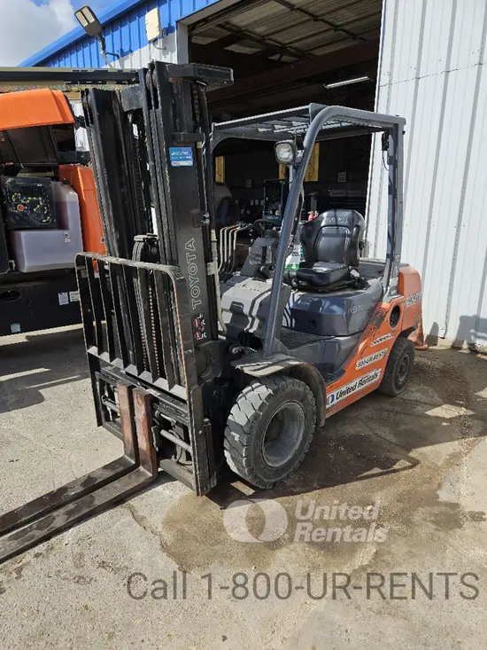2019 Toyota 8FDU25 Warehouse Forklift