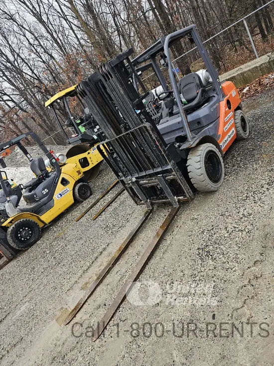 2019 Toyota 8FGU30 Warehouse Forklift