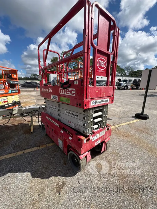2019 MEC MICRO 26 Scissor Lift