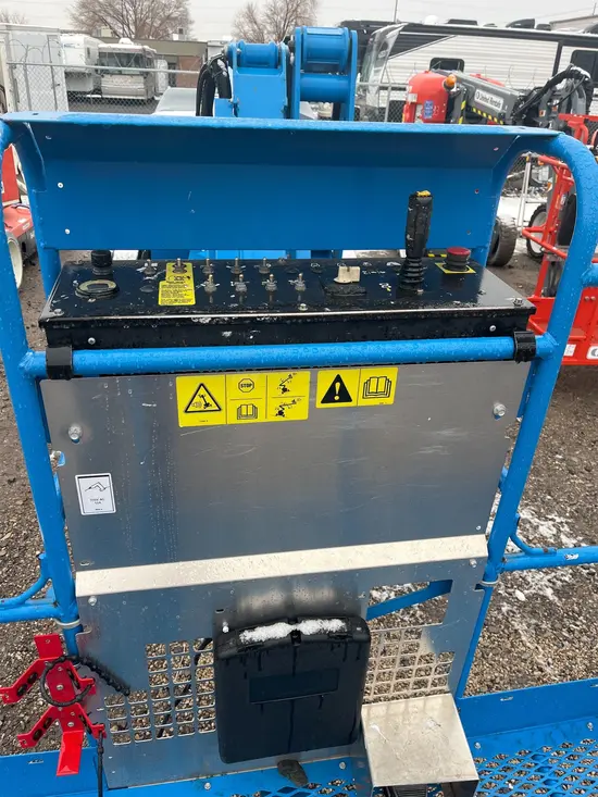 2016 Genie Z-45/25J DC Articulating Boom Lift