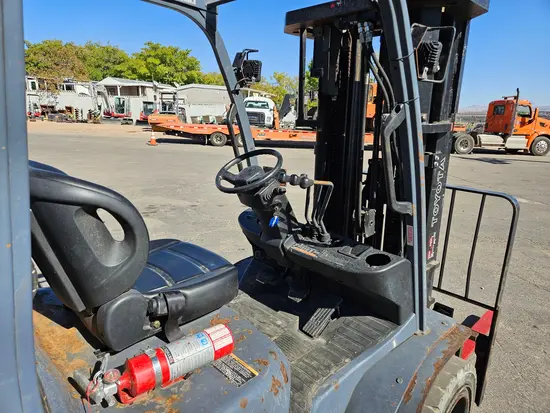 2019 Toyota 8FGU30 Warehouse Forklift