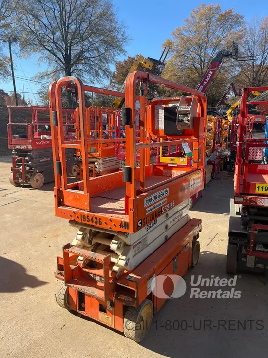 2017 Snorkel S3219E Scissor Lift