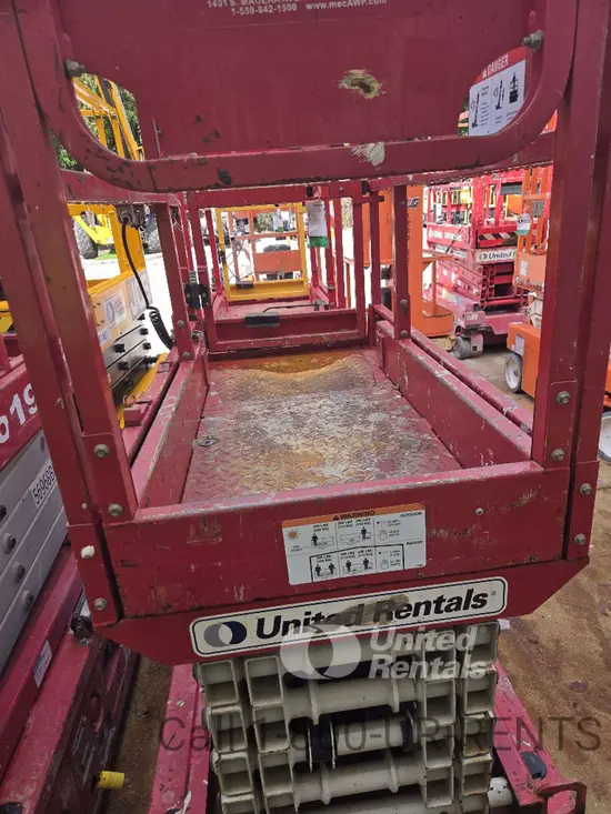 2018 MEC MICRO 19 Scissor Lift
