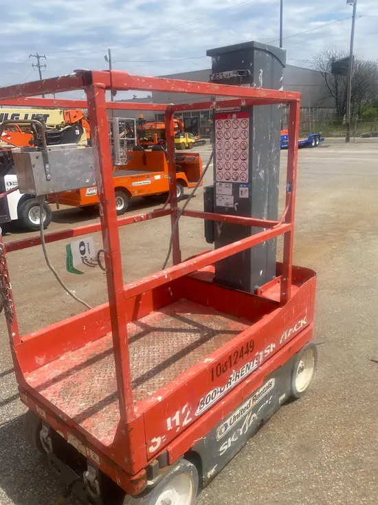 2018 Skyjack SJ12 Self-Propelled One-Person Lift